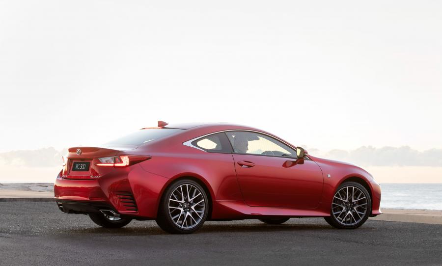  Lexus RC300 F-Sport 2018 года  (AU) (фото 2 из 4)